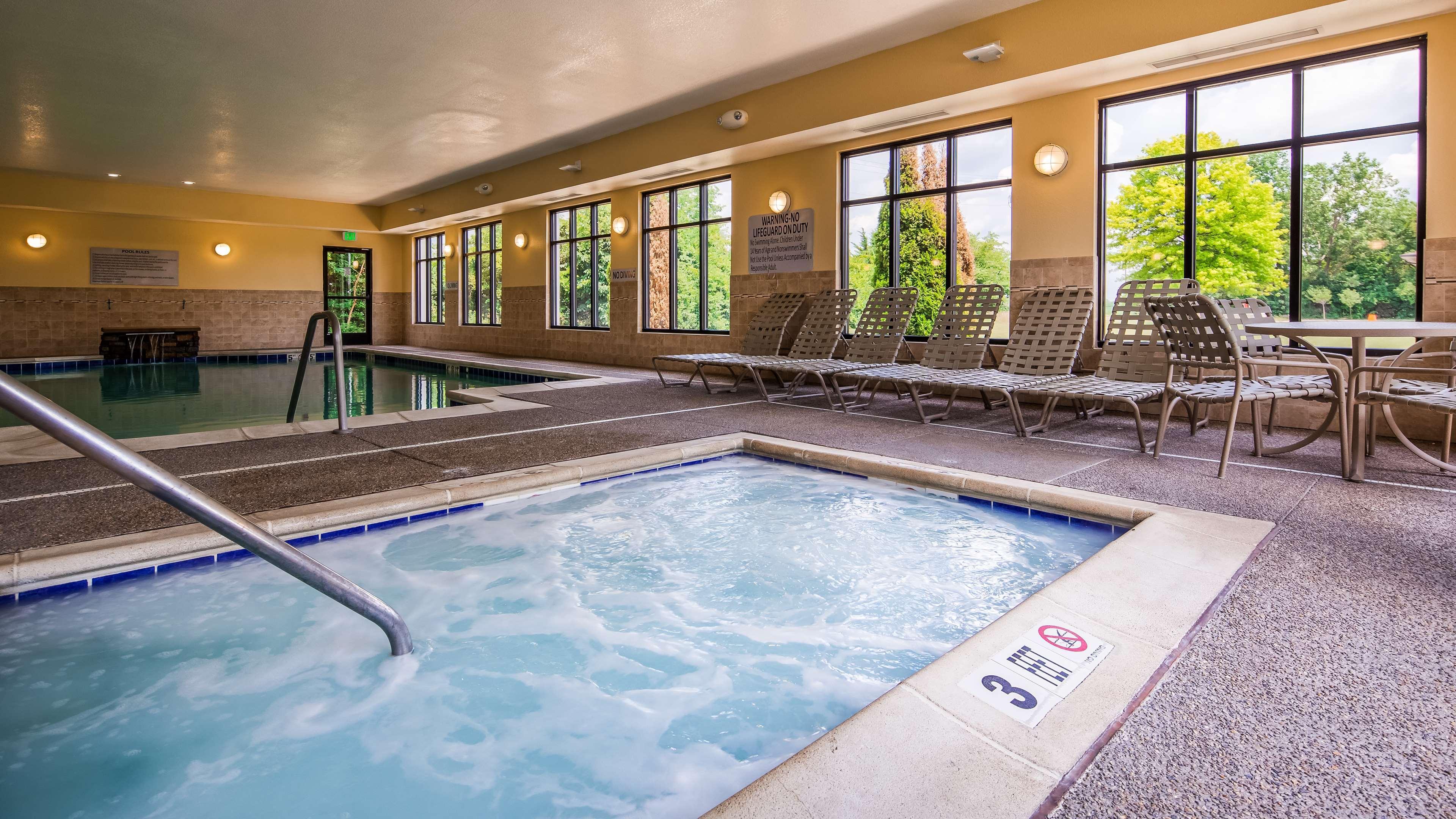 Best Western Plus Anderson Exterior photo