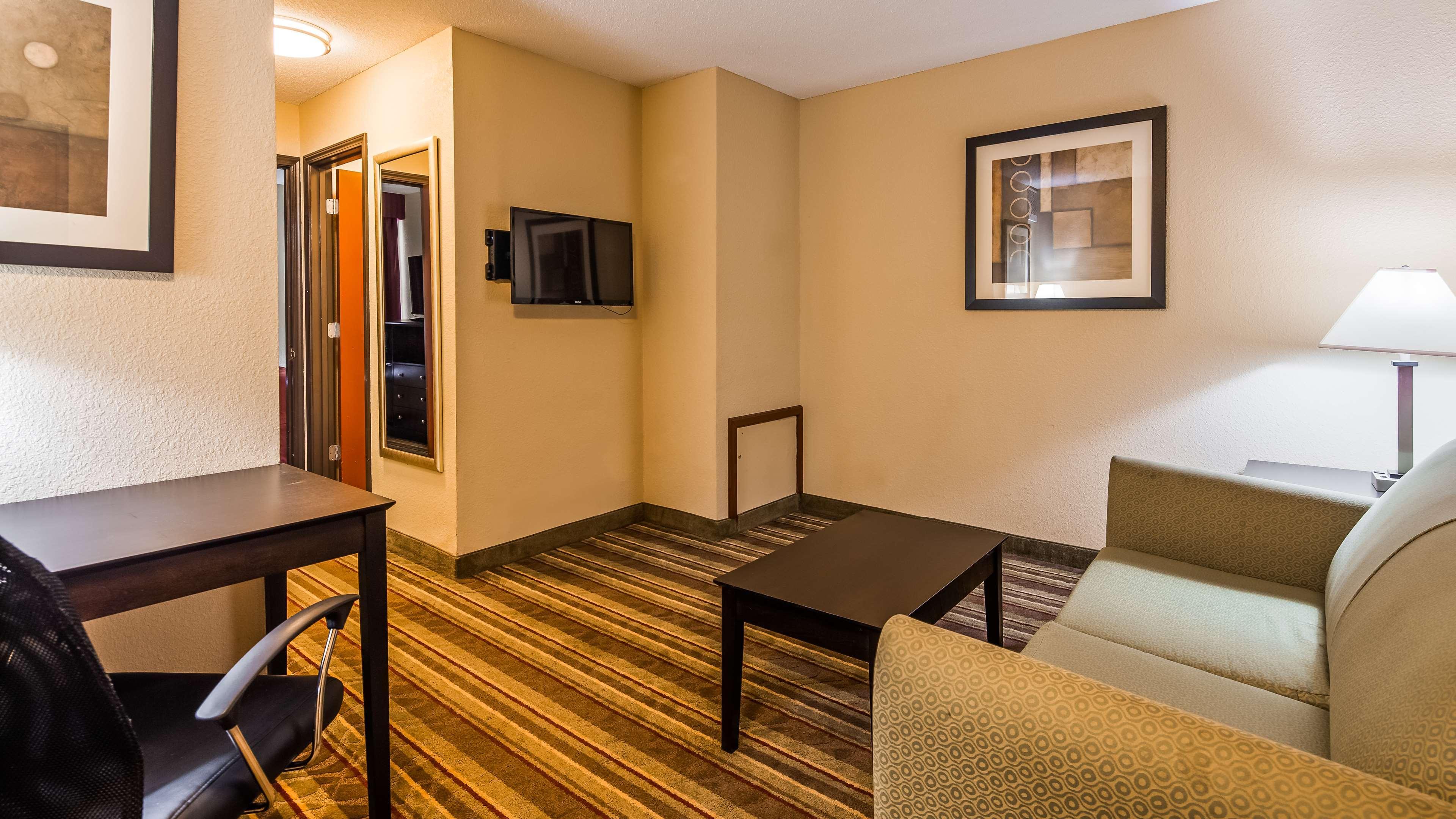 Best Western Plus Anderson Exterior photo