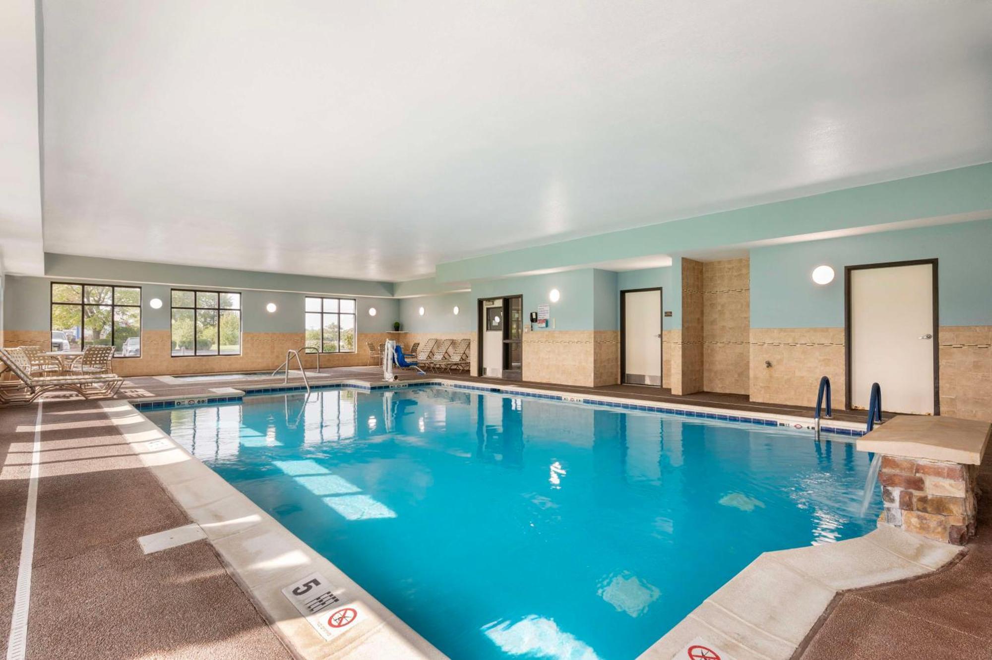 Best Western Plus Anderson Exterior photo